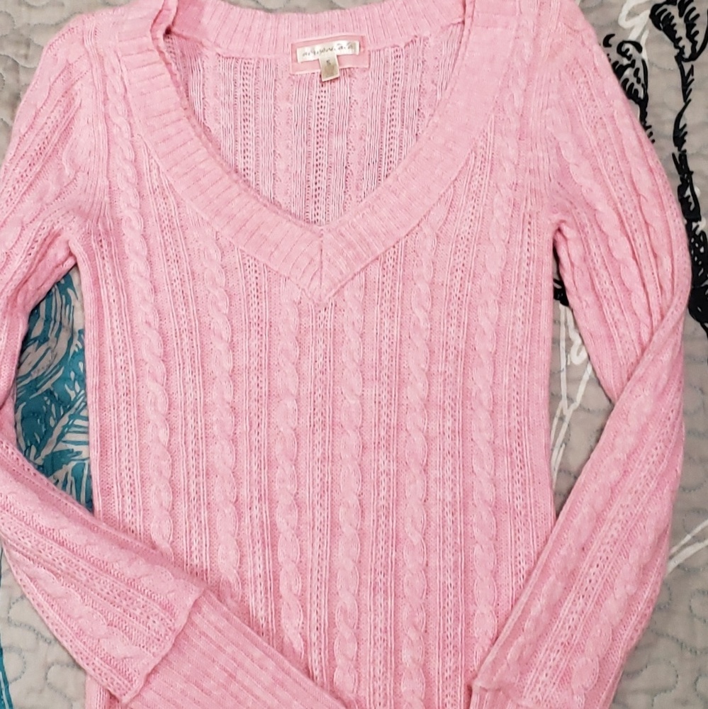 Ladies size small Aeropostale pink sweater